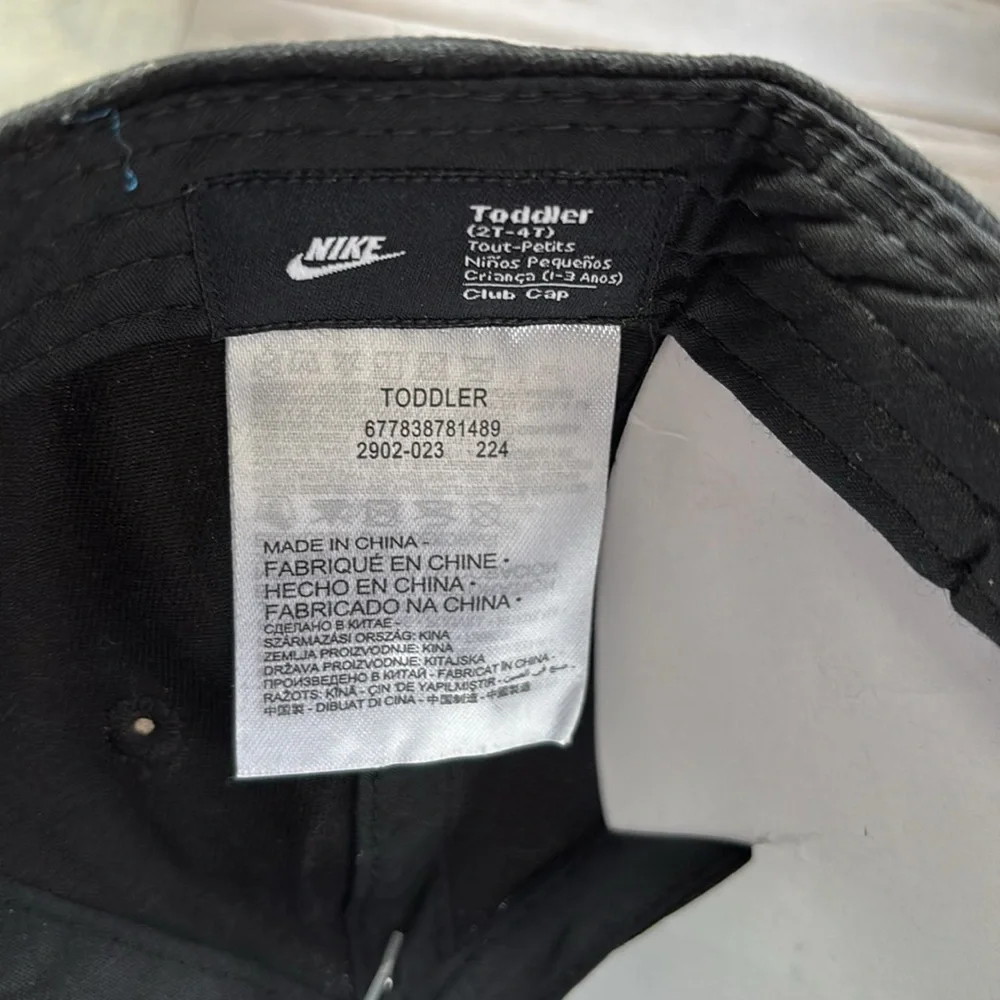Nike Toddler Club baseball cap,Velcro back,6 vent, embroidered Nike swoosh logo